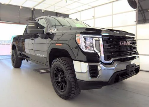 Used 2021  GMC Base image 2