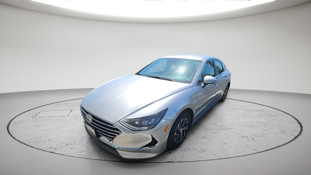 Used 2021 Shimmering Silver Hyundai Blue image 5