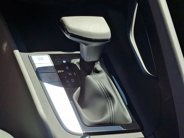 New 2026 White Hyundai SE image 17