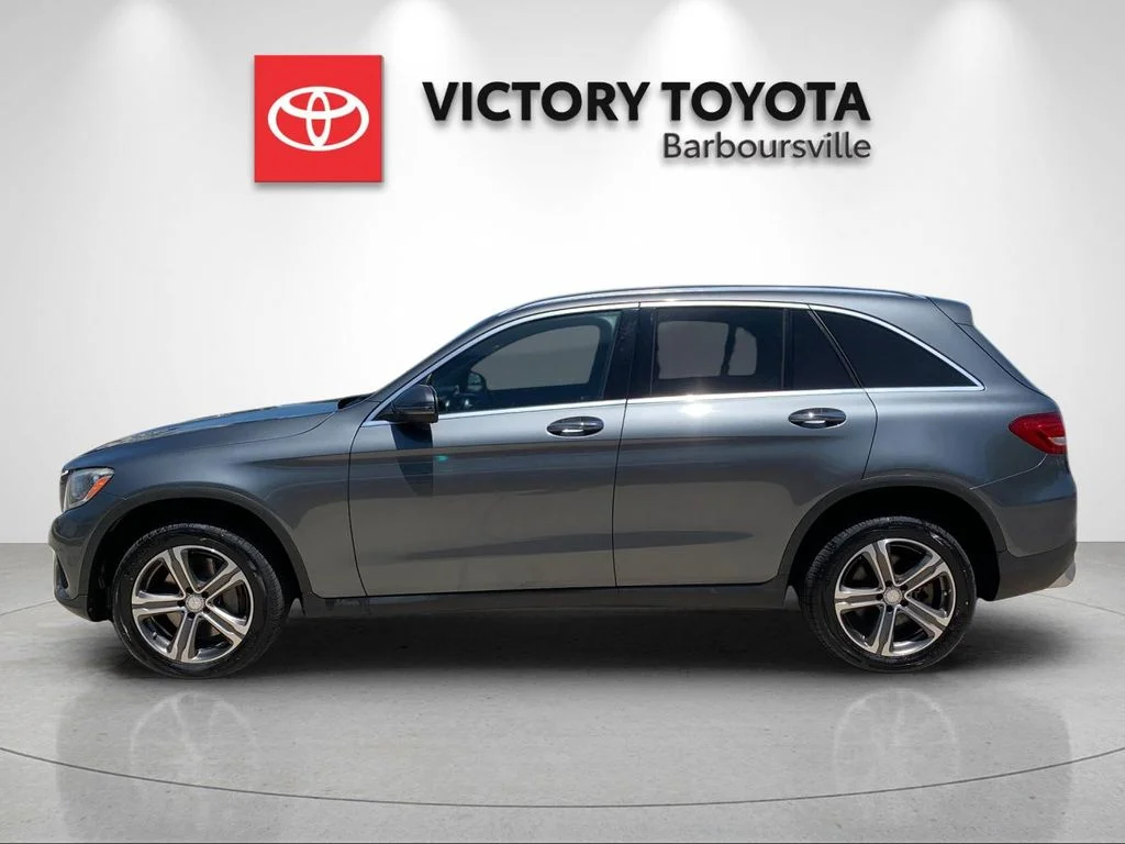 Used 2017 Gray Mercedes-Benz GLC 300 image 2