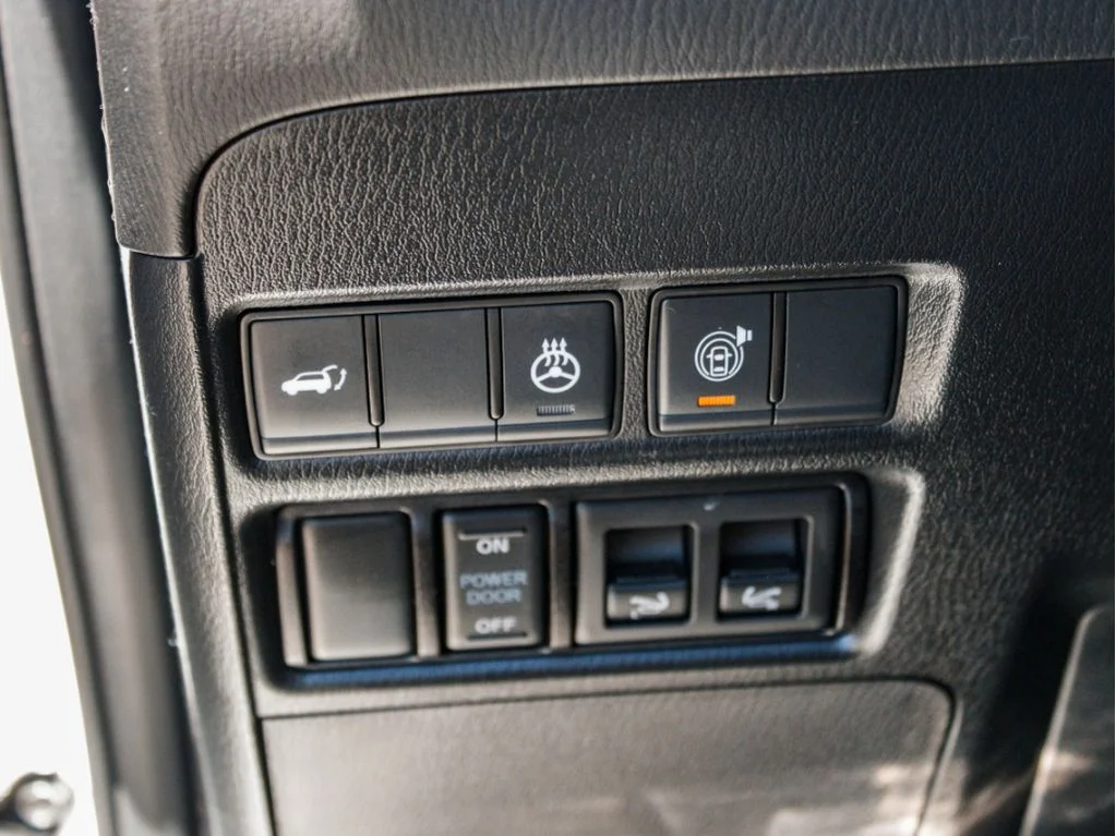 Used 2023 Moonstone White INFINITI SENSORY image 13