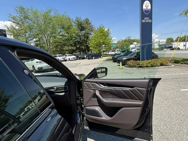 Used 2022 Nero Ribelle Metallic Maserati Modena ~ RARE Fuoriserie Zegna Pelletessuta !!!!! image 31