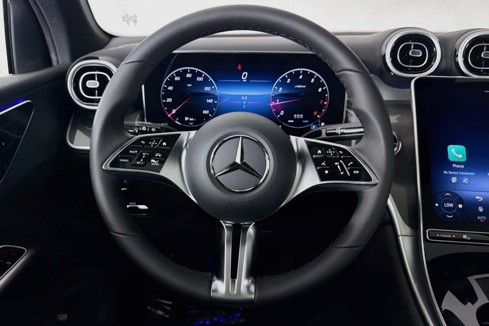 New 2027 Graphite Grey Metallic Mercedes-Benz GLC 300 SUV image 17
