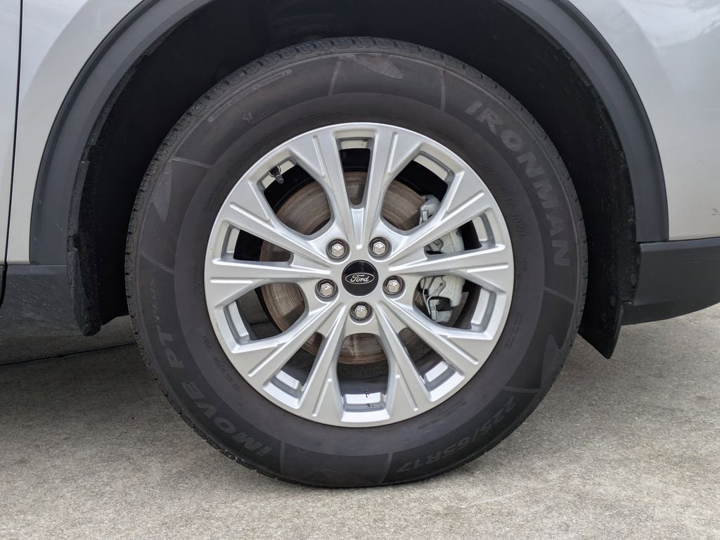 Used 2024 Silver Ford Active image 11