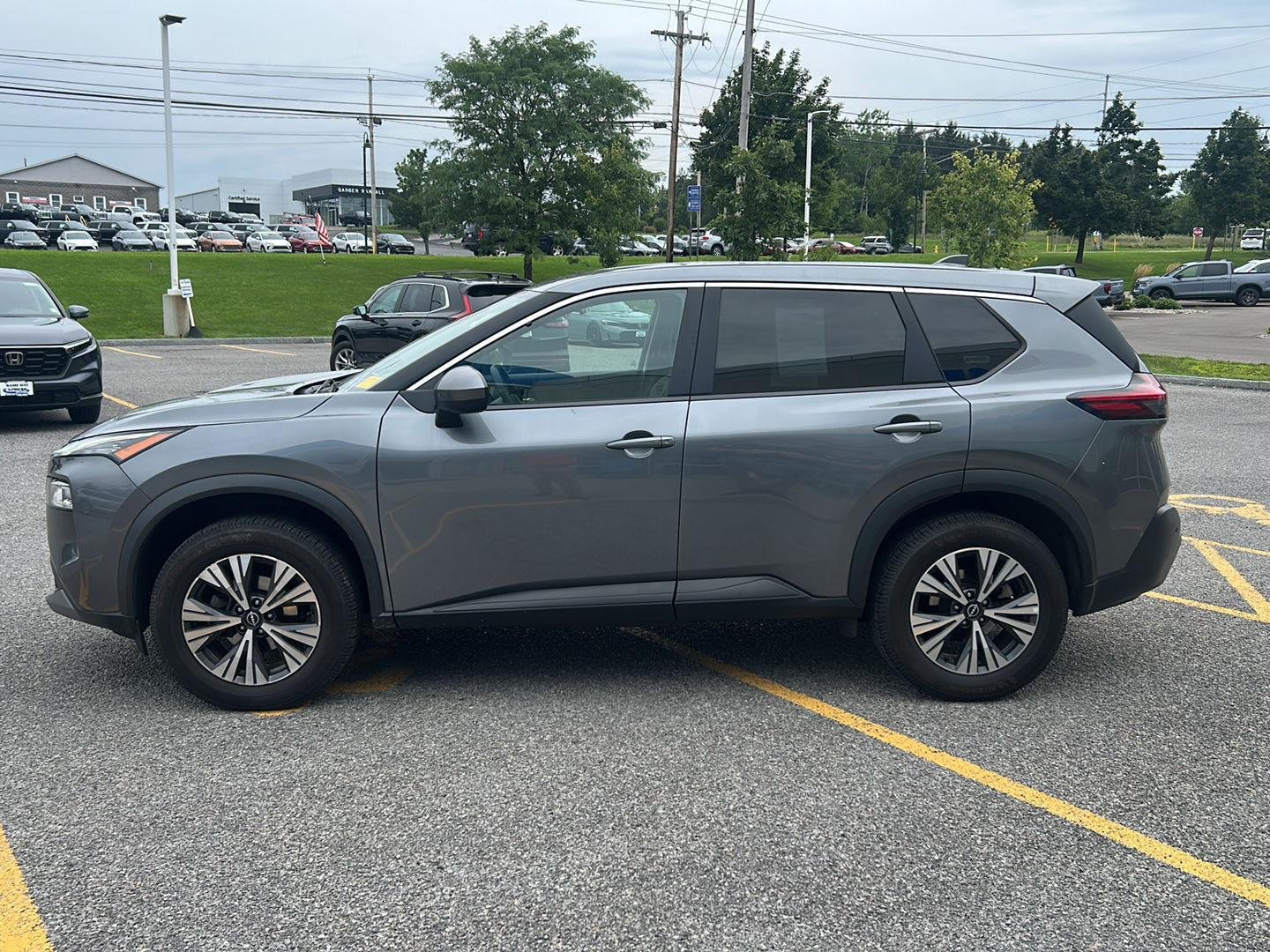 Used 2023 Gun Metallic Nissan SV image 8