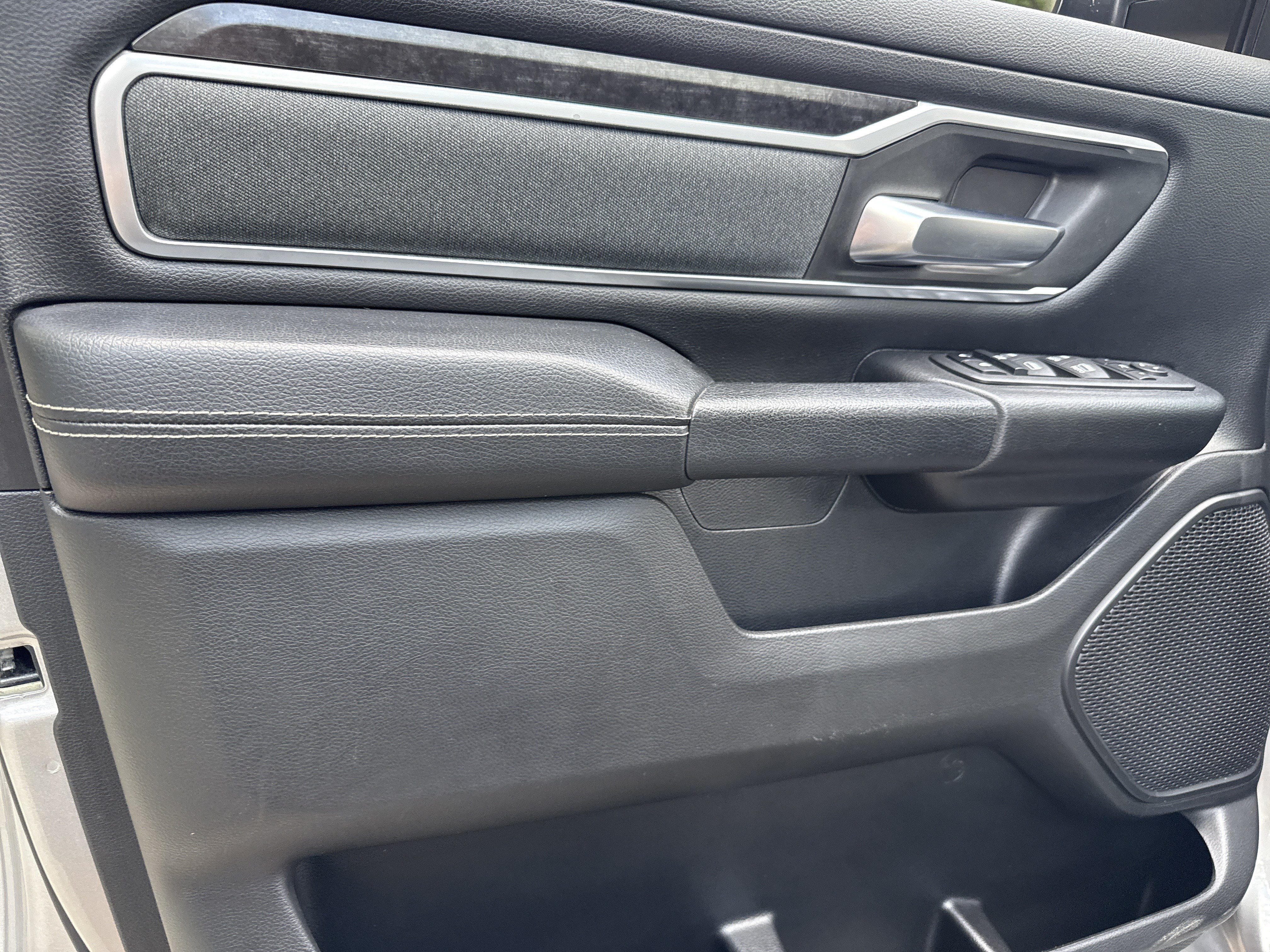 Used 2022 Billet Silver Metallic Clearcoat Ram Big Horn image 10
