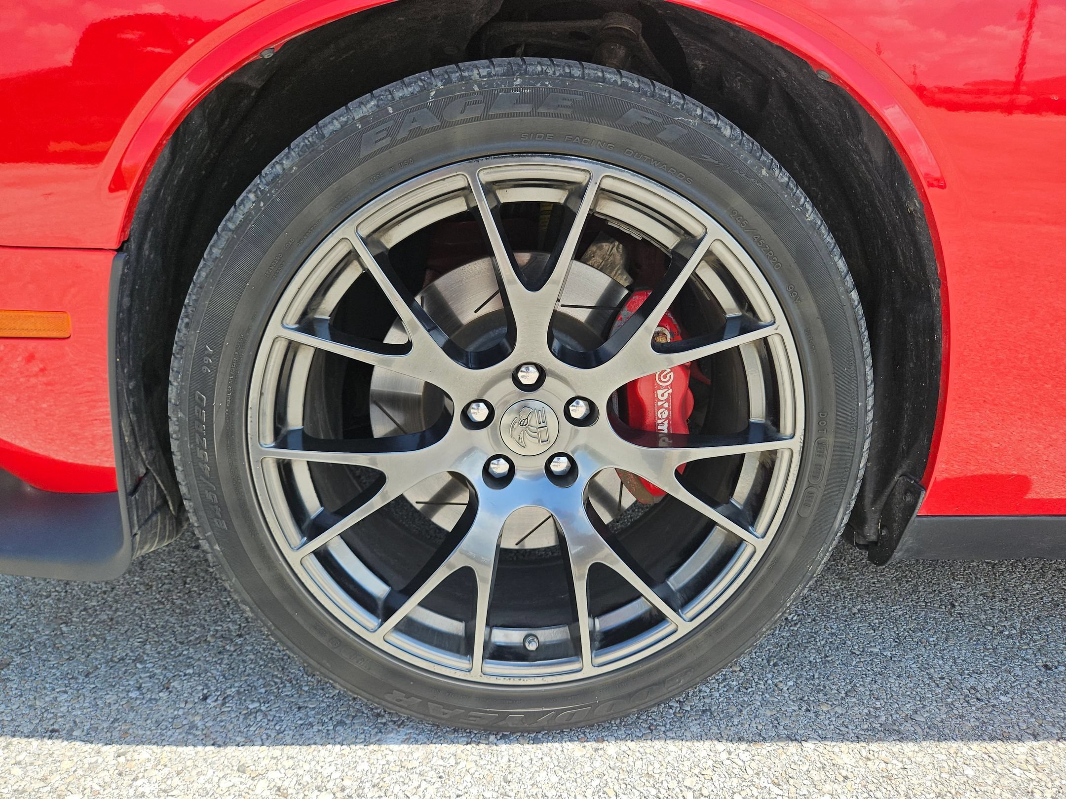 Used 2016 Torred Clearcoat Dodge 392 Hemi Scat Pack Shaker image 31