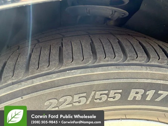 Used 2016 Black Ford SE image 13