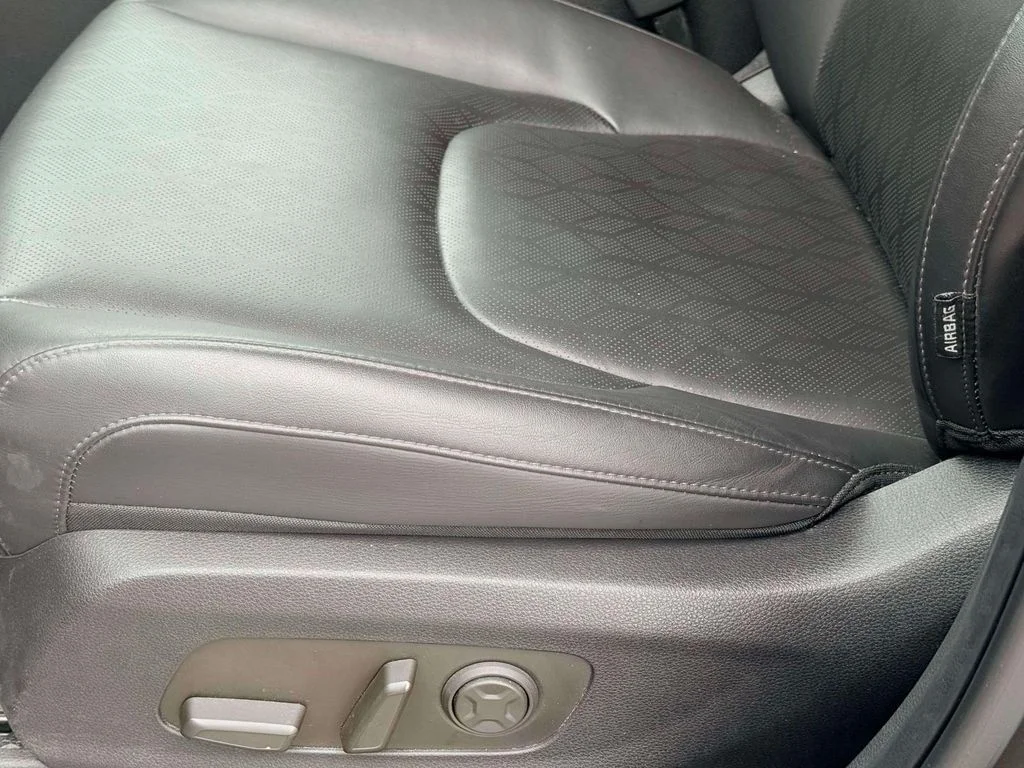 Used 2025 Gray Kia LXS image 14