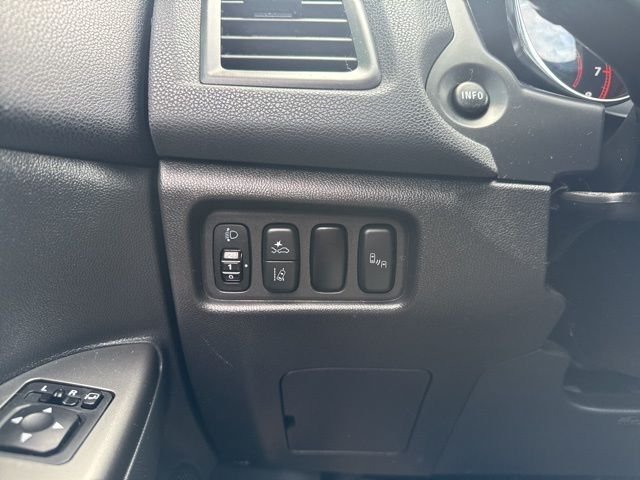 Used 2019 White Mitsubishi 2.4 GT image 13