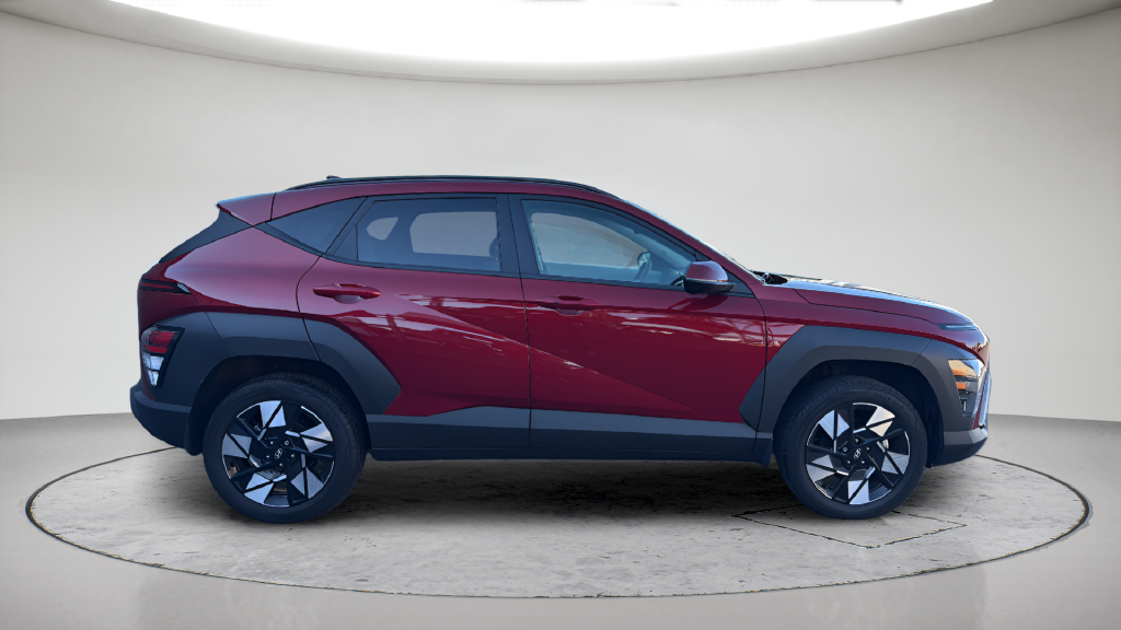 Used 2025 Red Hyundai SEL image 6