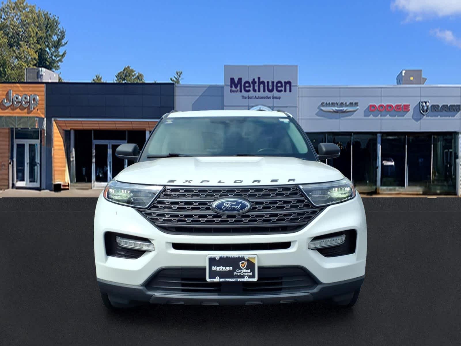 Used 2021 Star White Metallic Tri-Coat Ford XLT image 11