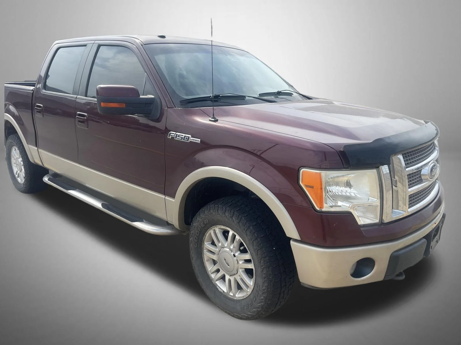 Used 2010 Red Ford Lariat image 3