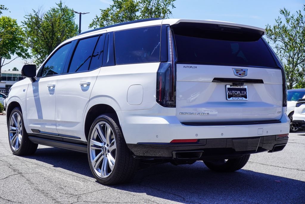 Used 2025 White Cadillac Sport image 33