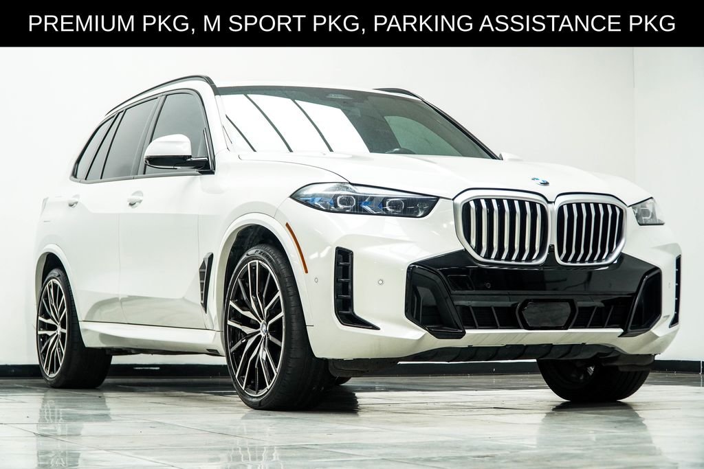 Used 2024 White BMW sDrive40i image 4