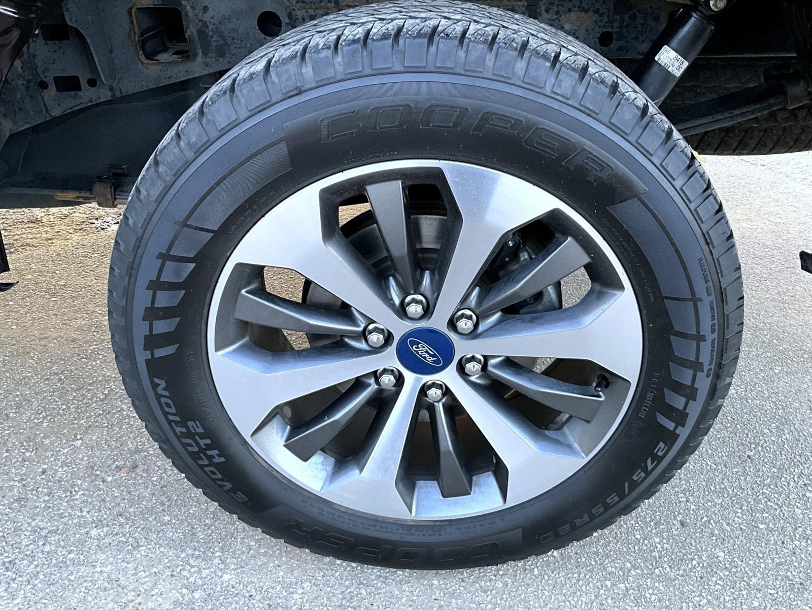Used 2019 Red Ford XL image 24