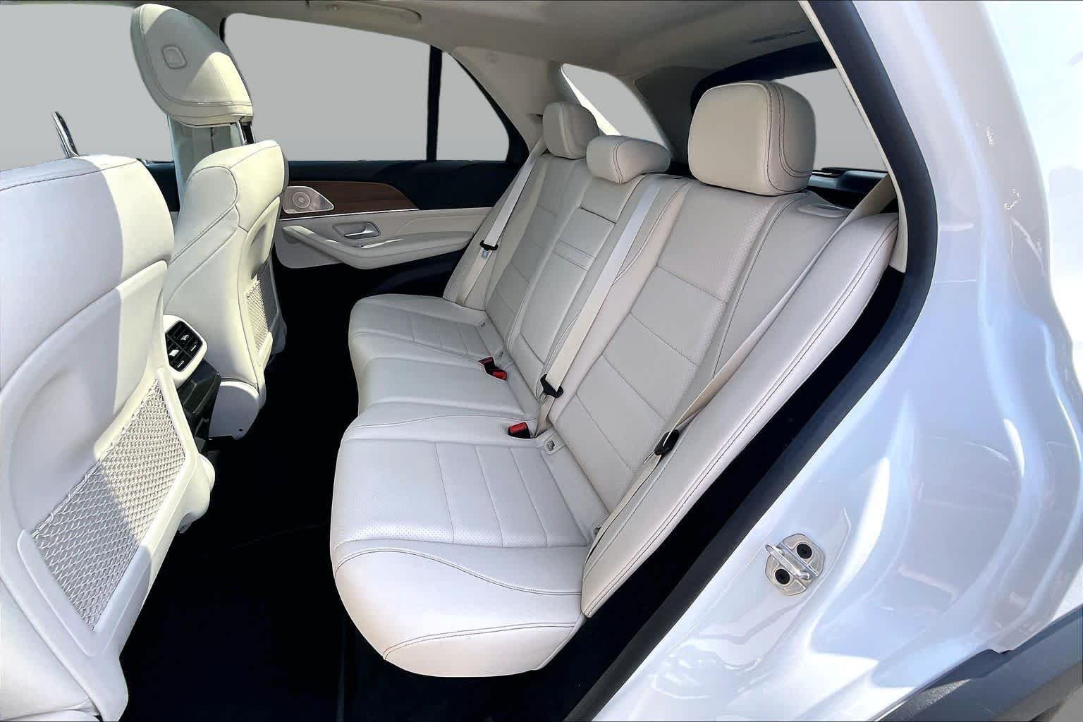 Used 2024 Polar White Mercedes-Benz GLE 450 image 21