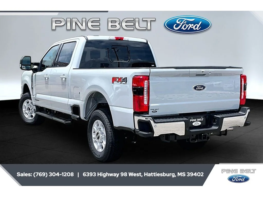 New 2026 Avalanche Ford F-250® XLT image 2
