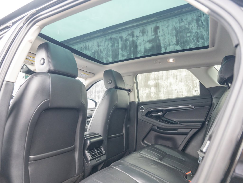 Used 2022 Black Land Rover S image 24