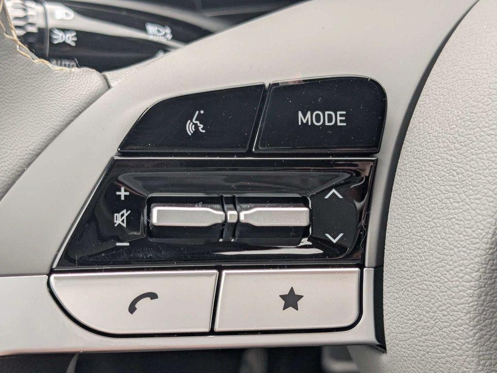 New 2026 White Hyundai SEL Sport image 23
