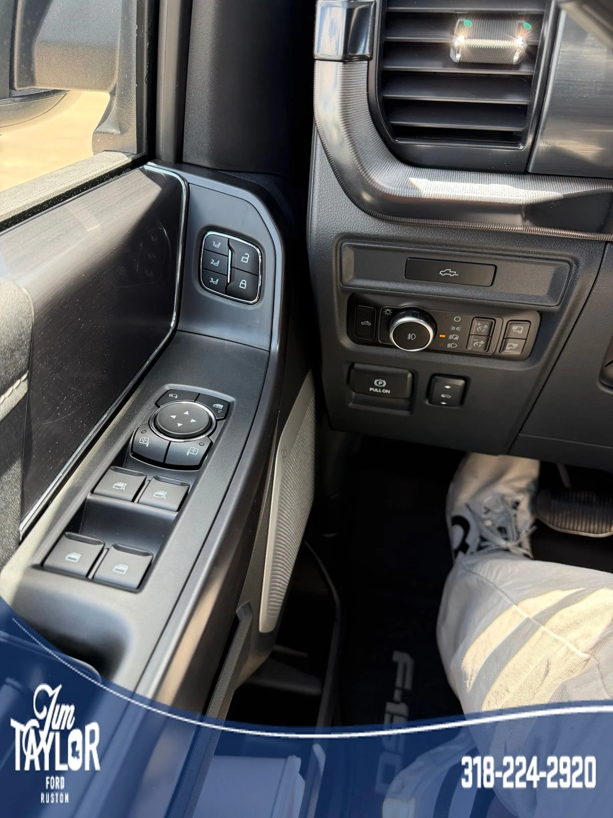 New 2026 Carbonized Gray Metallic Ford Lariat® image 15