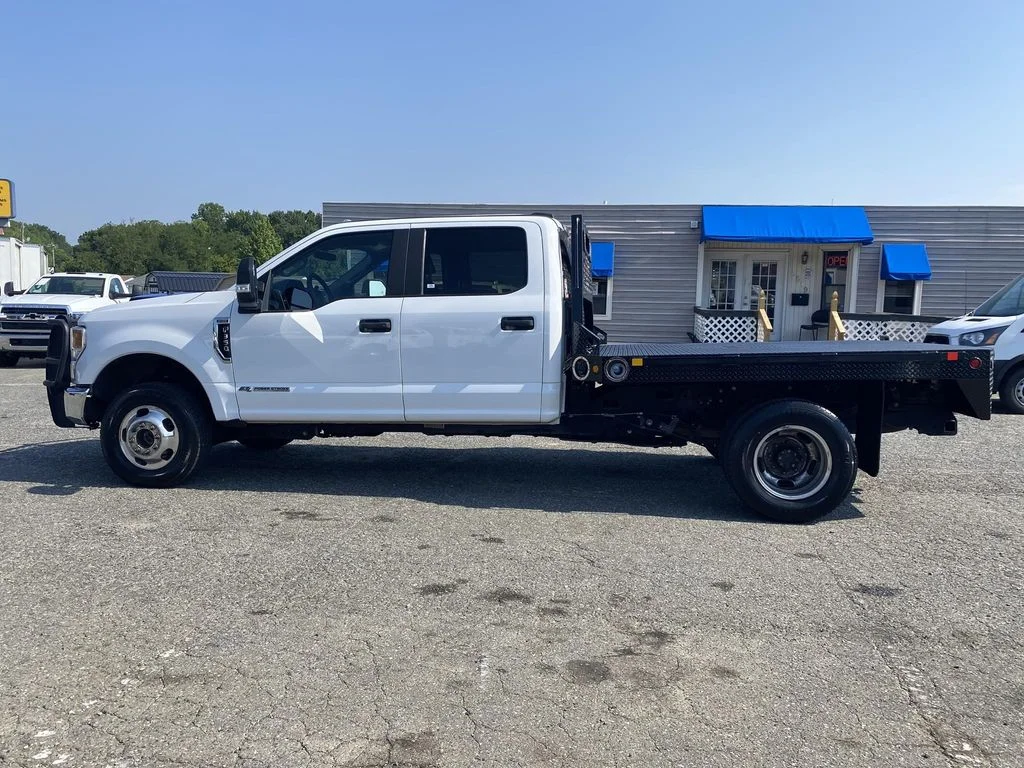 Used 2022 White Ford XL image 5