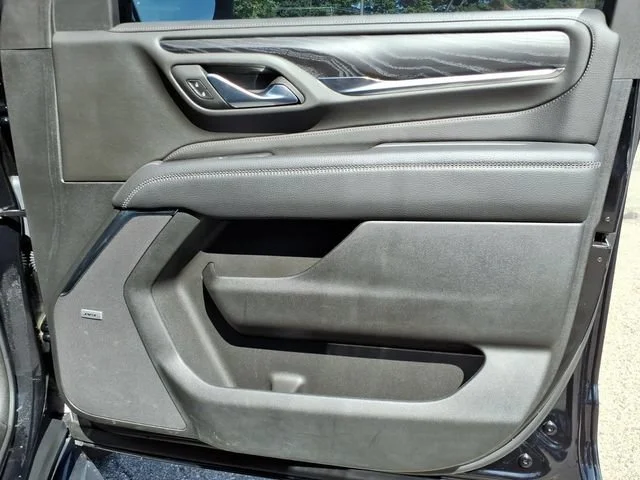 2024 GMC Yukon Denali - Photo 9