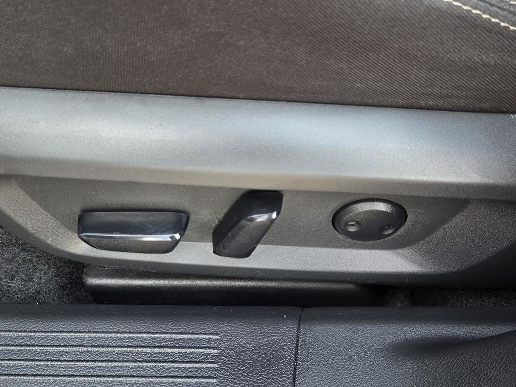 Used 2023 Gun Metallic Nissan SV image 15