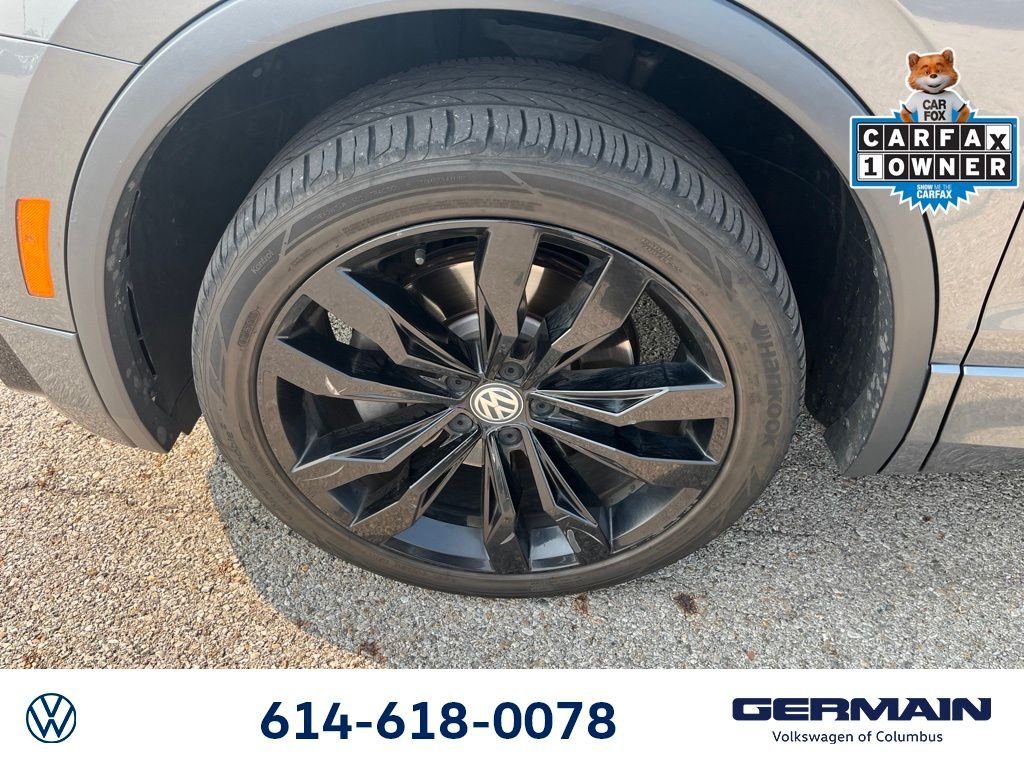 Used 2020 Gray Volkswagen 2.0T SE R-Line Black image 18