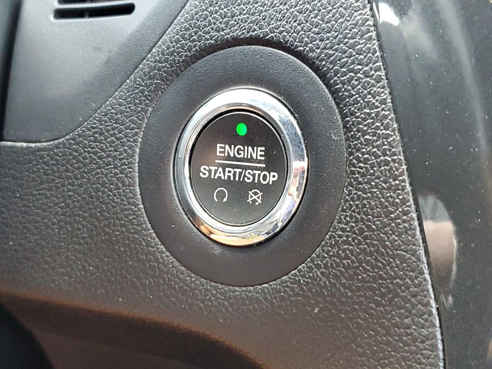 Used 2019 Black Ford XLT image 24