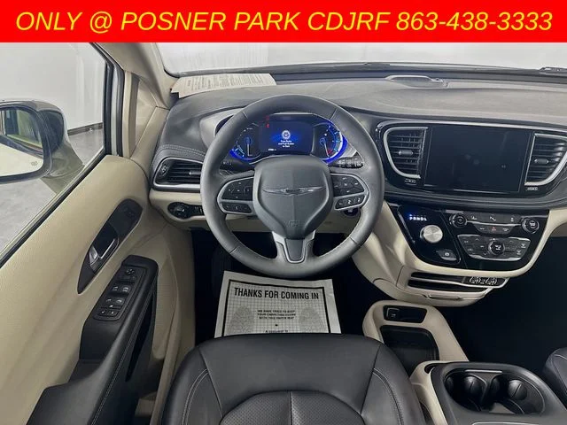 Used 2024 White Chrysler Select image 21