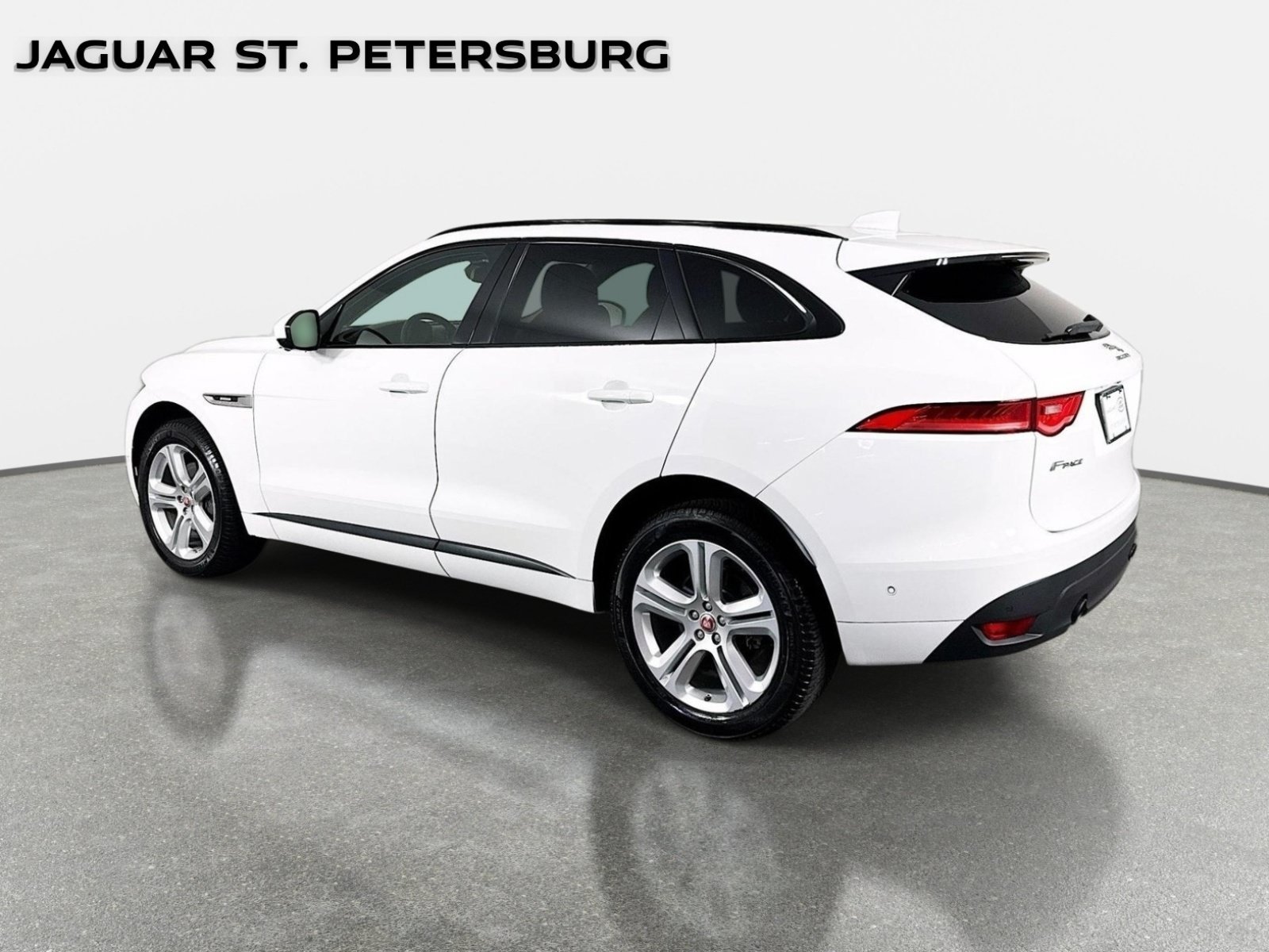 Used 2017 Polaris White Jaguar 35t R-Sport image 7