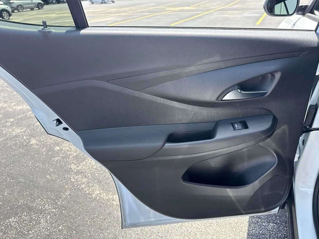New 2026 Summit White Buick Preferred image 29