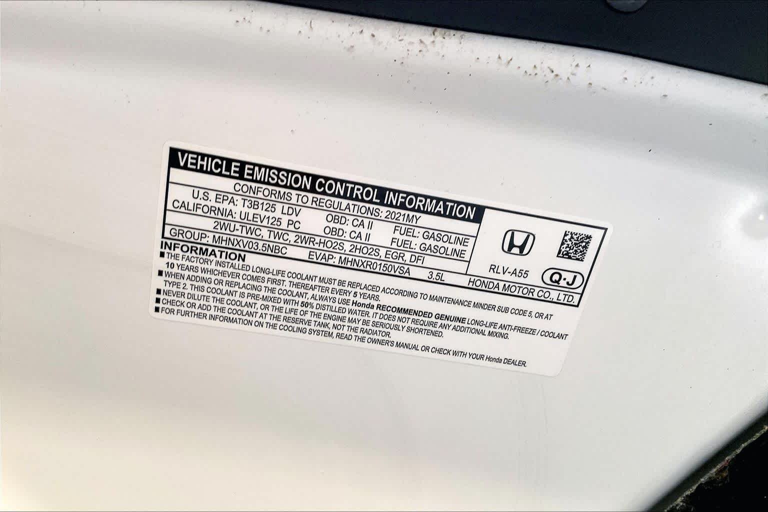 Used 2021 Platinum White Pearl Honda EX-L image 30
