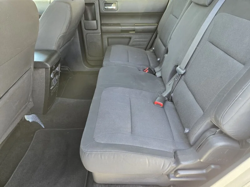 Used 2014 WHITE SUEDE Ford SE image 8
