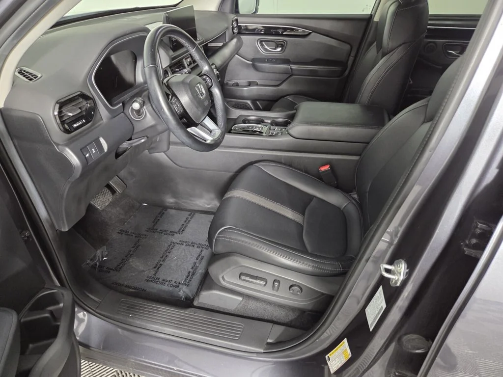 Used 2024 Modern Steel Metallic Honda EX-L 7 Passenger image 11