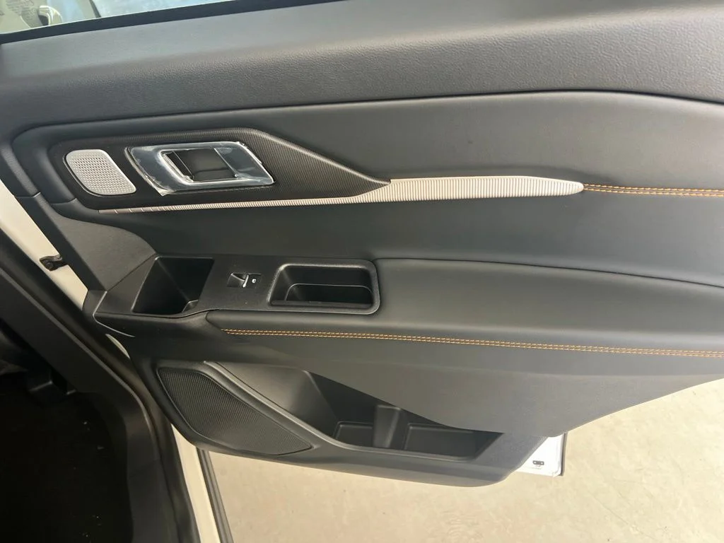New 2026 Star White Metallic Tri-Coat Ford Tremor® image 29