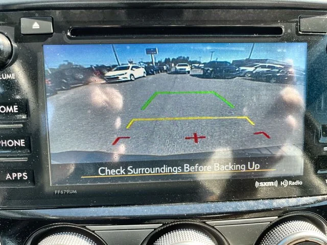 Used 2018 Silver Subaru 2.5i Premium image 25