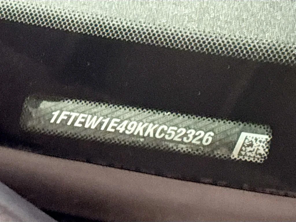 Used 2019 Black Ford XLT image 24