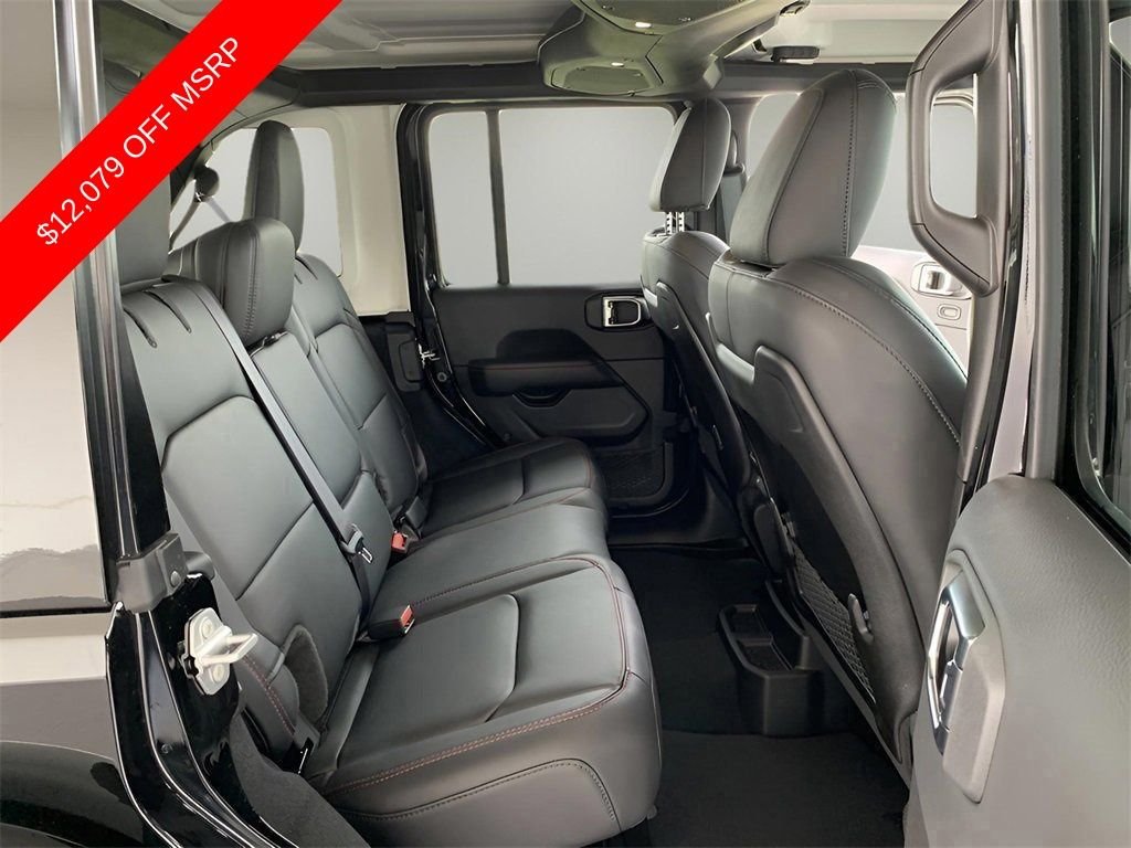 2025 Jeep Wrangler 4-Door Rubicon - Photo 40