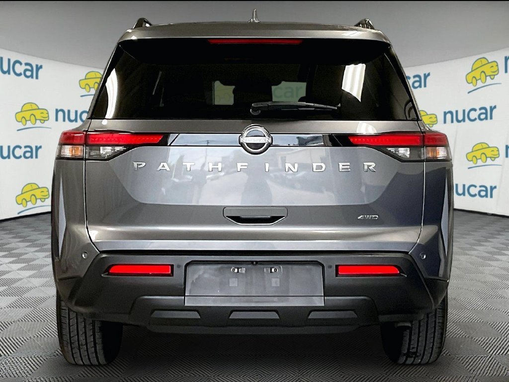 Used 2025 Gray Nissan SV image 5
