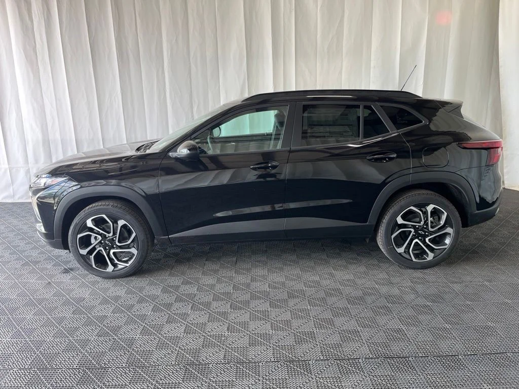 New 2026 Black Chevrolet 2RS image 25