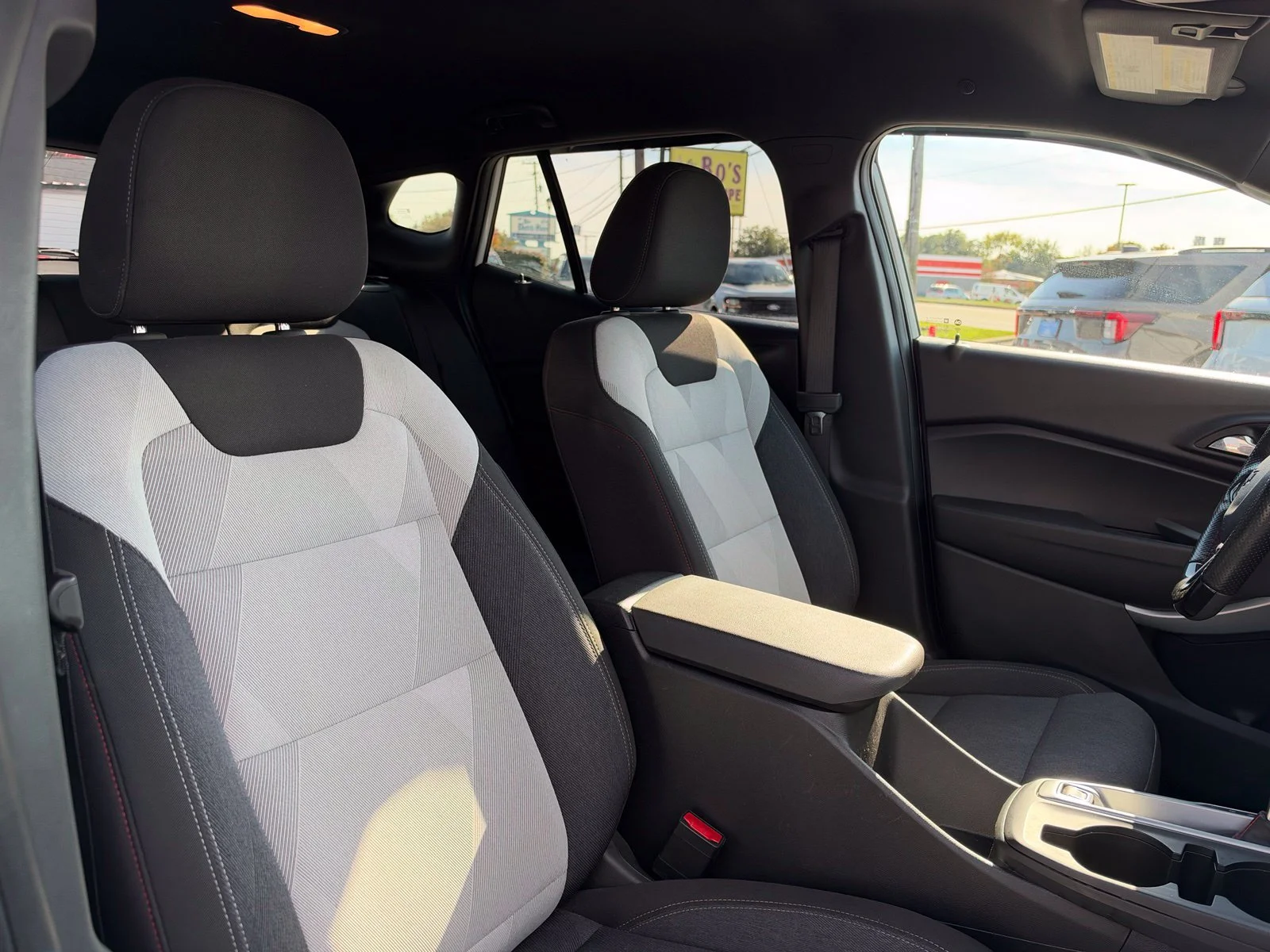 Used 2024 White Chevrolet 1RS image 30