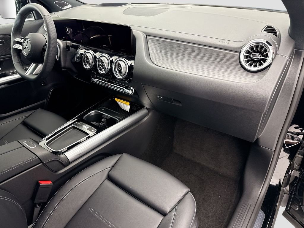 New 2026 Night Black Mercedes-Benz GLA 250 image 16