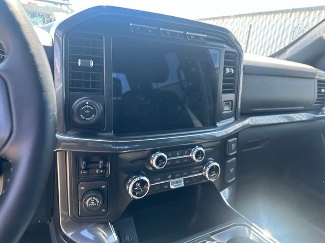 Used 2023 Black Ford XLT image 17