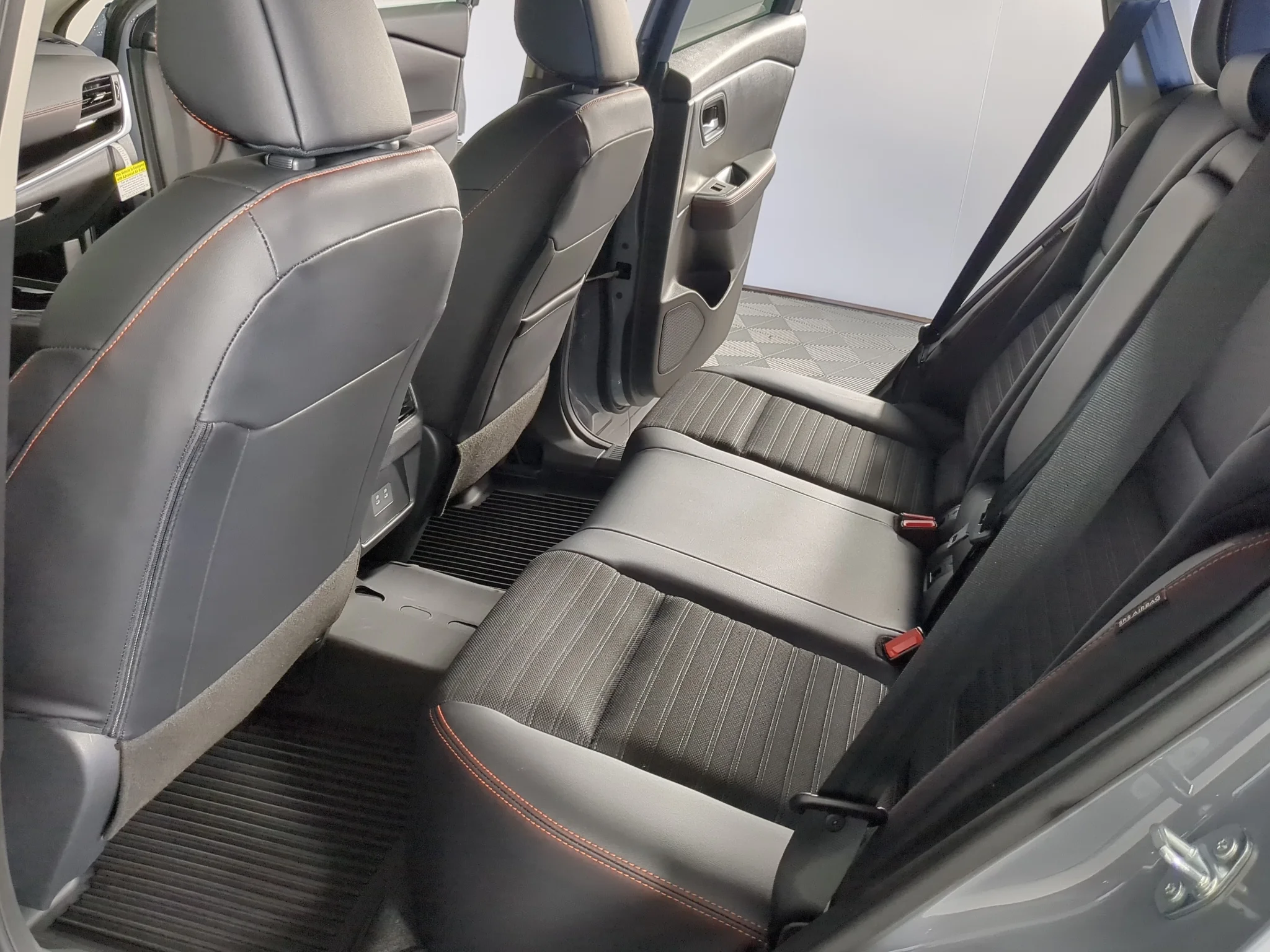 New 2027 Boulder Gray Pearl Nissan Rock Creek image 14
