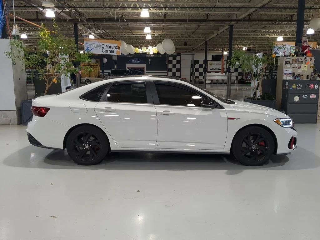 Used 2024 White Volkswagen 2.0T Autobahn image 7