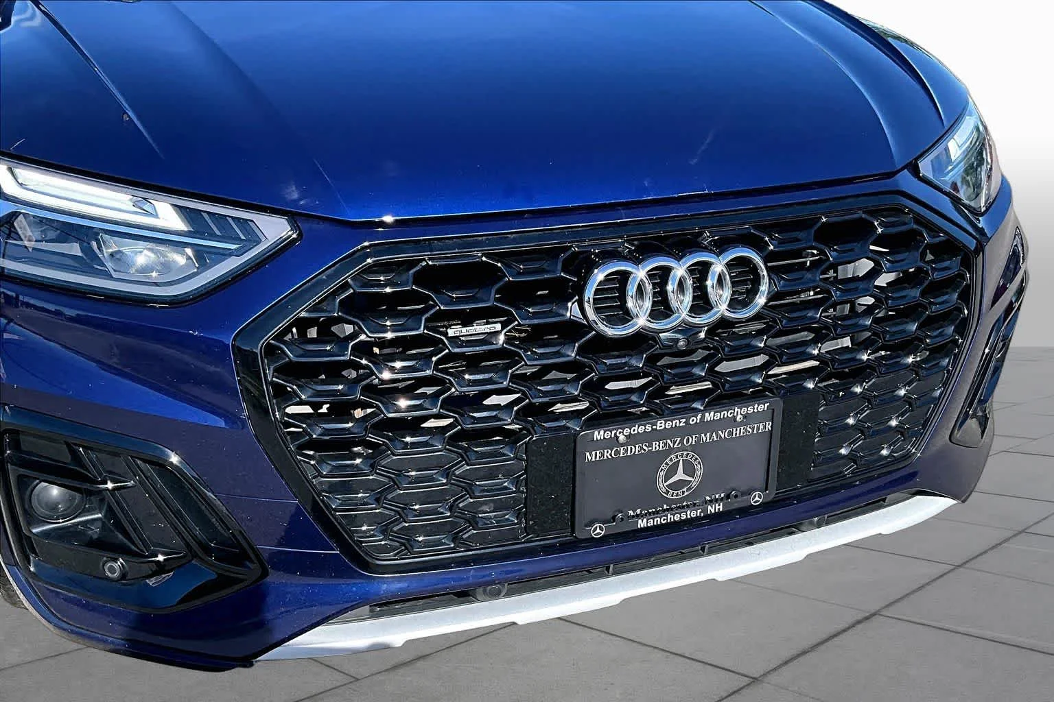 Used 2021 Navarra Blue Metallic Audi Premium Plus image 31