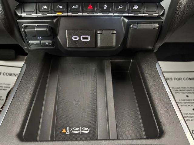 Certified Used 2022 Black Metallic Chevrolet High Country image 16