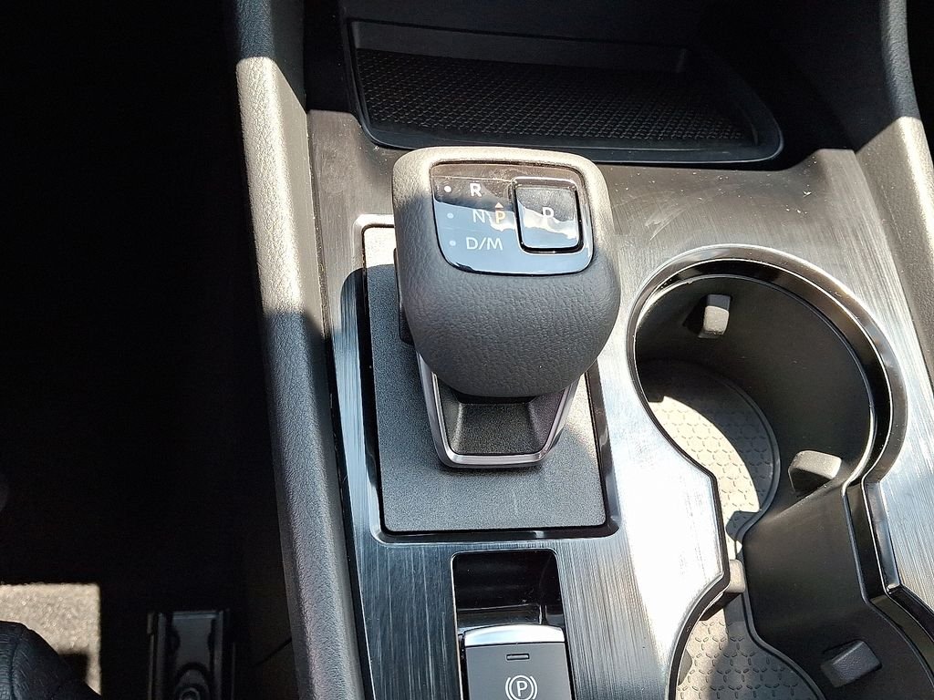 Used 2025 Blue Nissan SV image 16